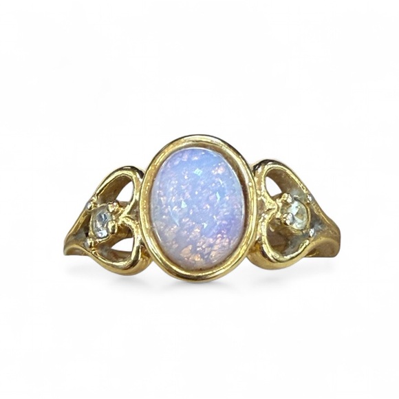 Gold Cameo Opal Faux Diamond Ring Size 9 - Picture 2 of 6